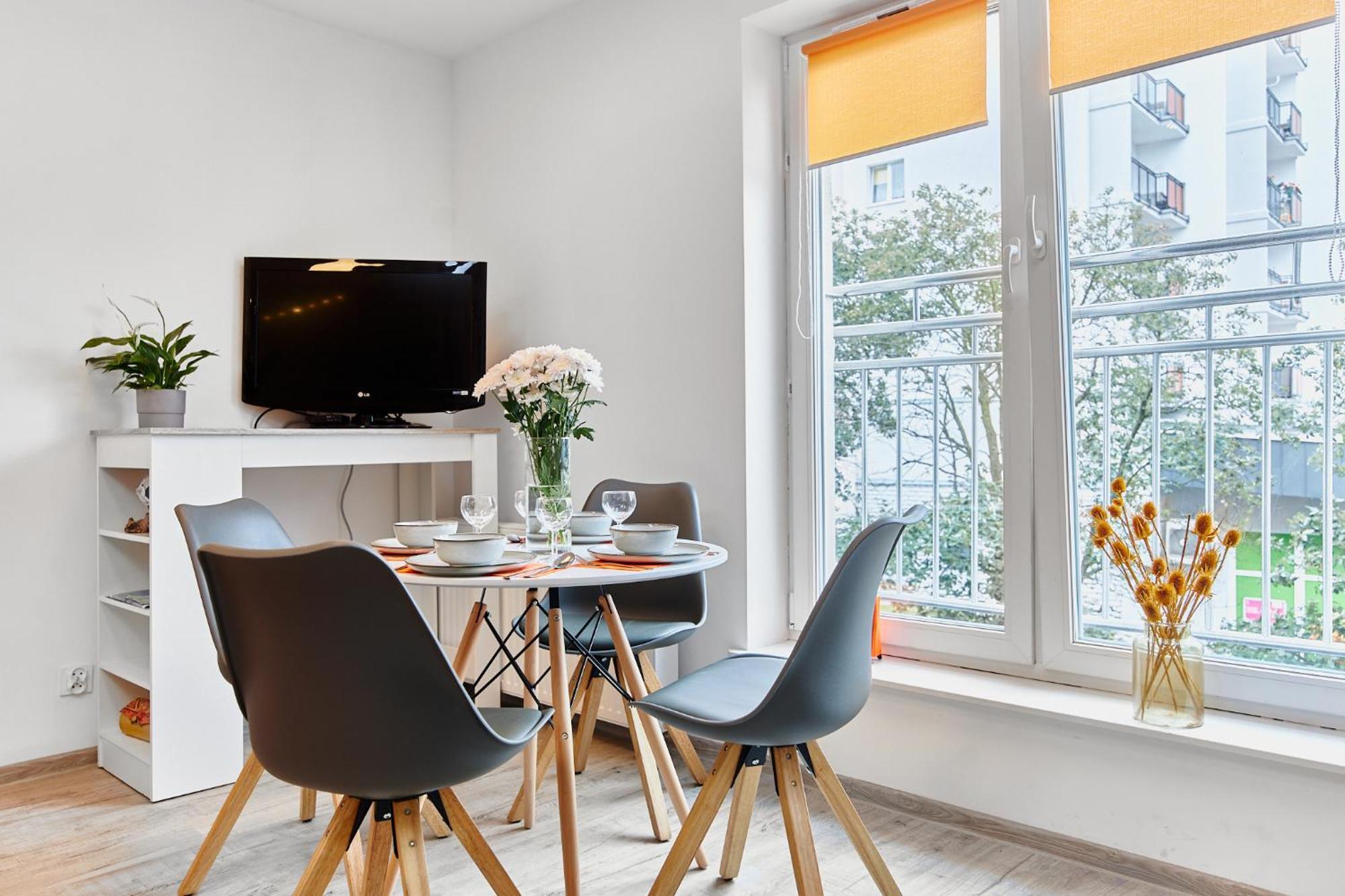 Golden Hour Apartments- Bohaterow Wrzesnia 101 ชวีโนวิชแจ ภายนอก รูปภาพ