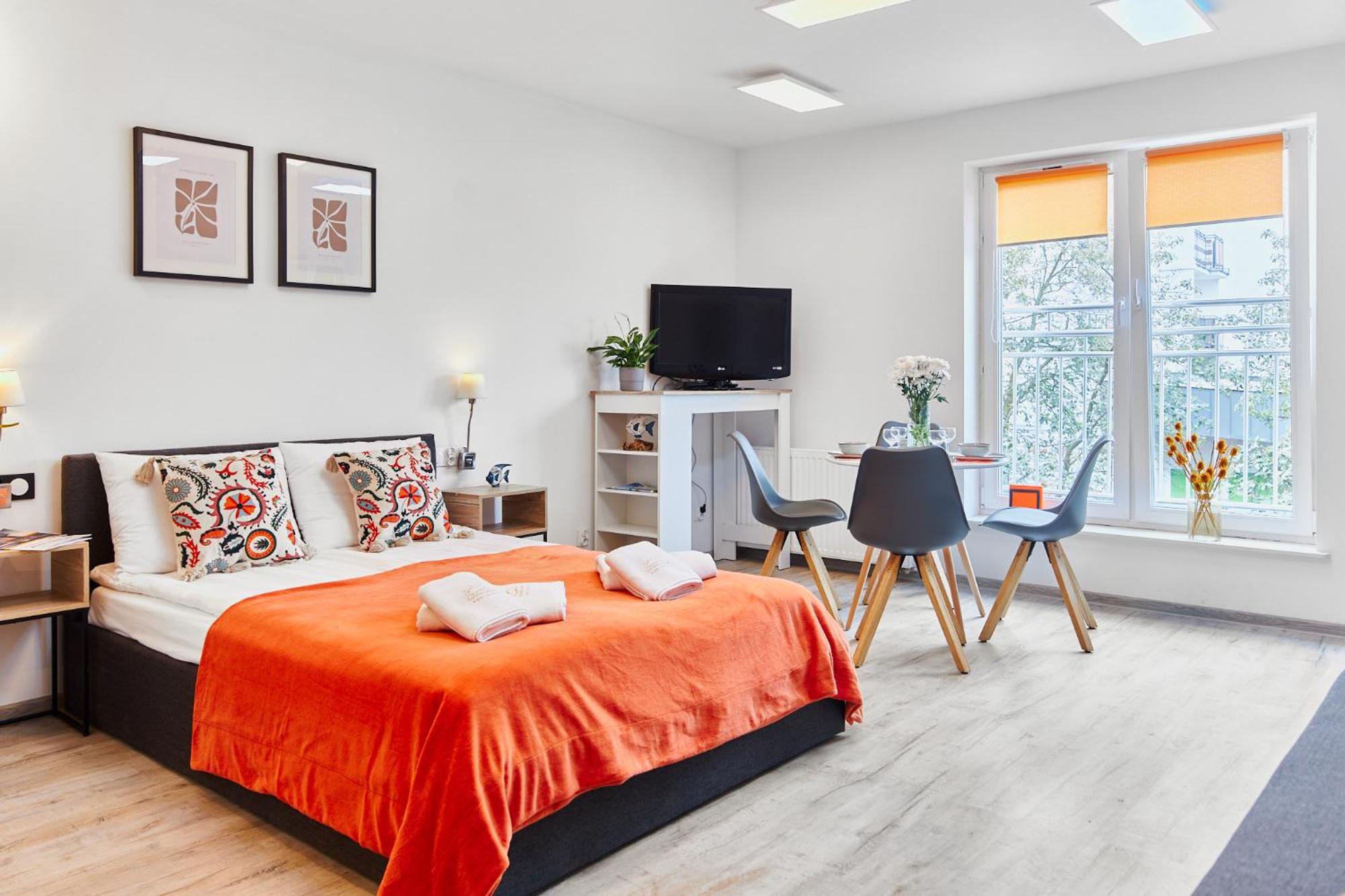 Golden Hour Apartments- Bohaterow Wrzesnia 101 ชวีโนวิชแจ ภายนอก รูปภาพ