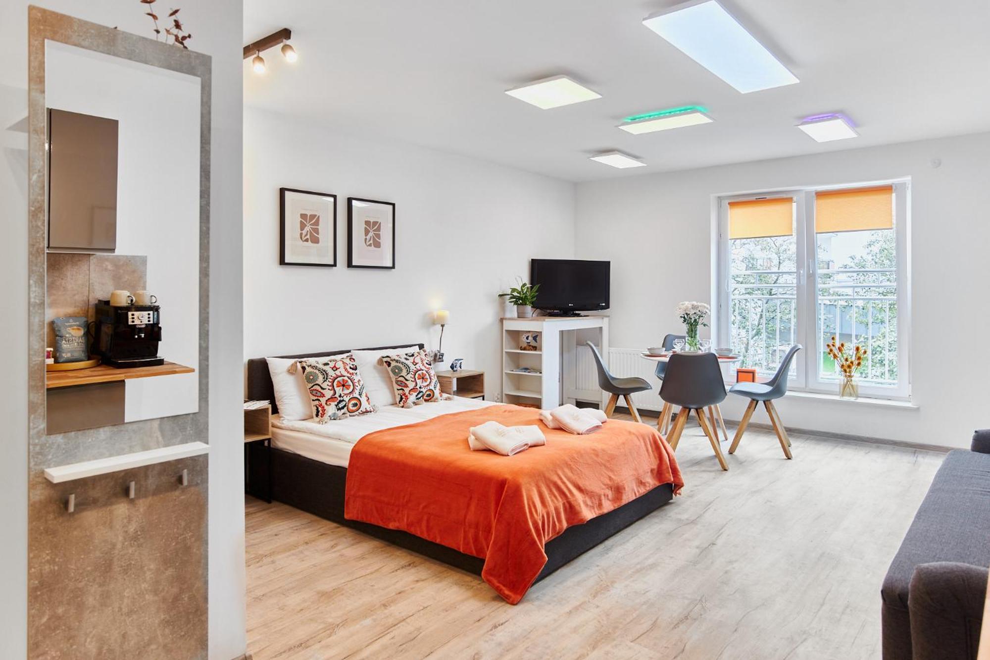 Golden Hour Apartments- Bohaterow Wrzesnia 101 ชวีโนวิชแจ ภายนอก รูปภาพ
